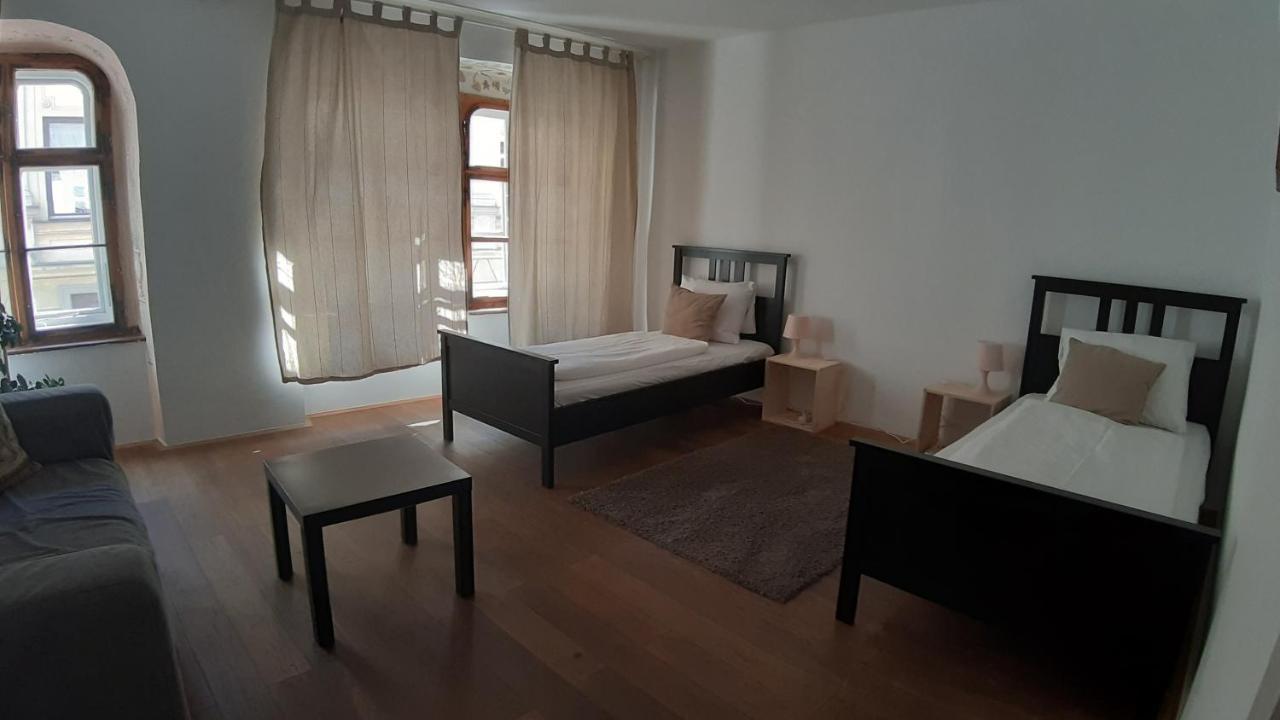 Boutique Hostel Zum Goldenen Kegel Vienna Exterior photo